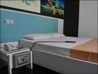 Hotel Dream World Las Piñas Exteriör bild