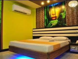 Hotel Dream World Las Piñas Exteriör bild